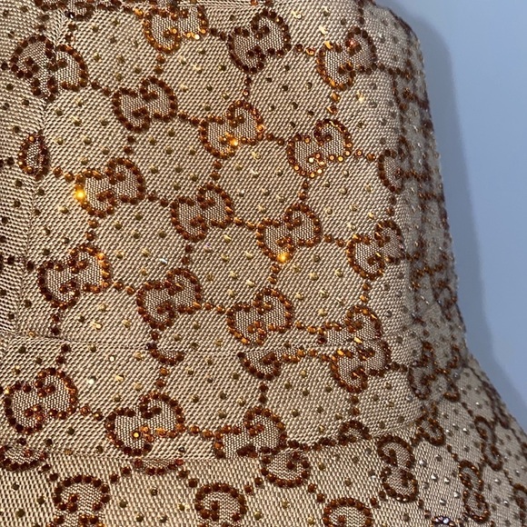 Gucci Hat super exclusive & Limited Edition Bucket Hat with Crystals NWT - Picture 2 of 16